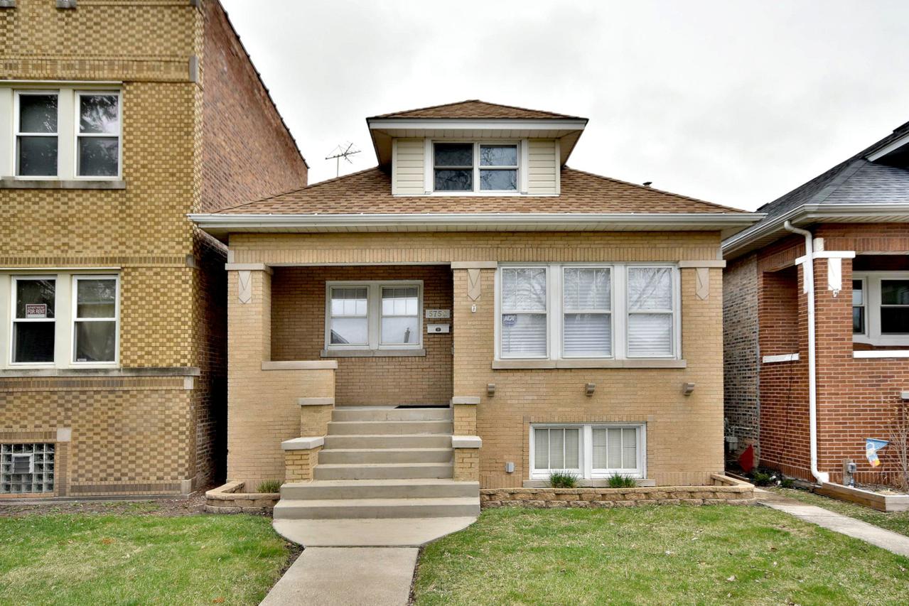 5752 W School St., Chicago, IL 60634