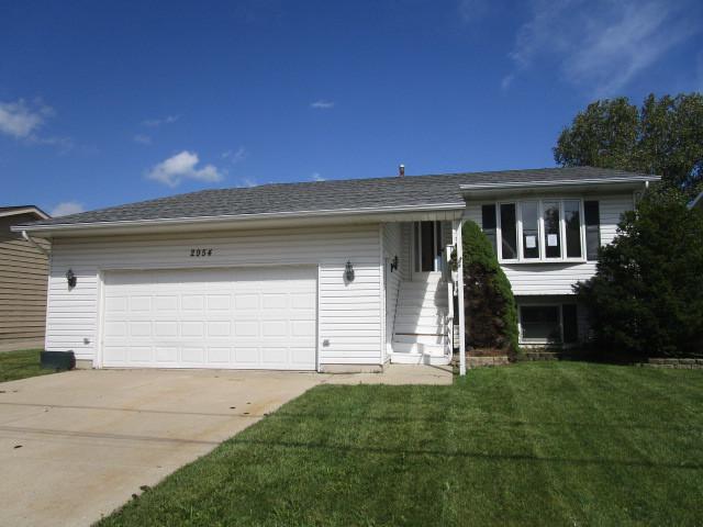 2954 W Nemesis Ave., Waukegan, IL 60087