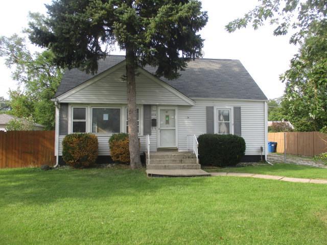 216 Macarthur Dr., Northlake, IL 60164