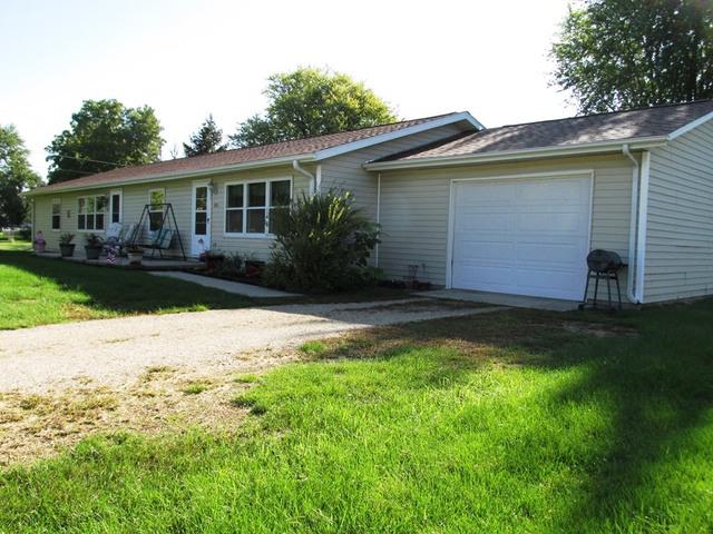 303-305 W Pieronnet St., Amboy, IL 61310