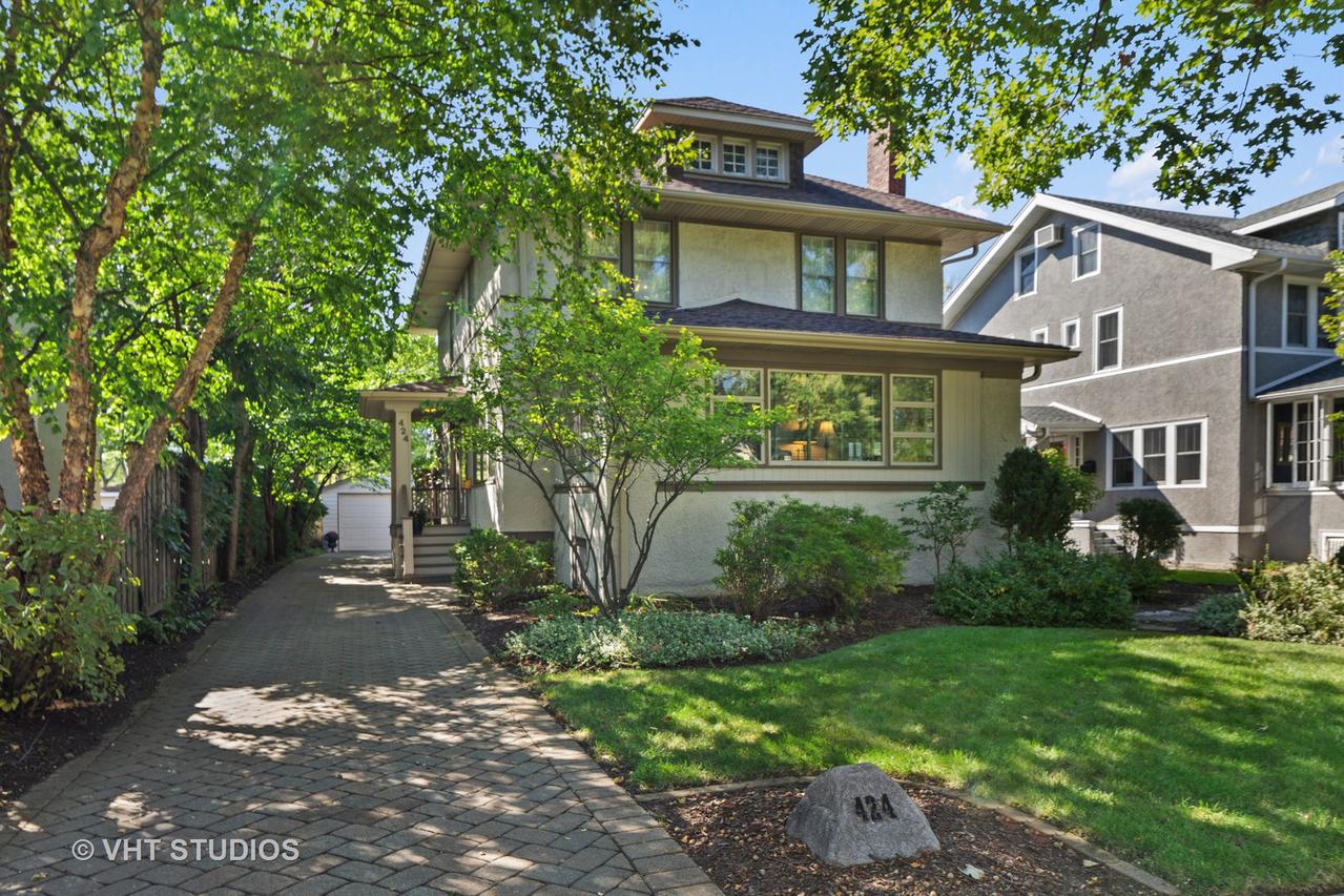 424 S Brainard Ave., La Grange, IL 60525