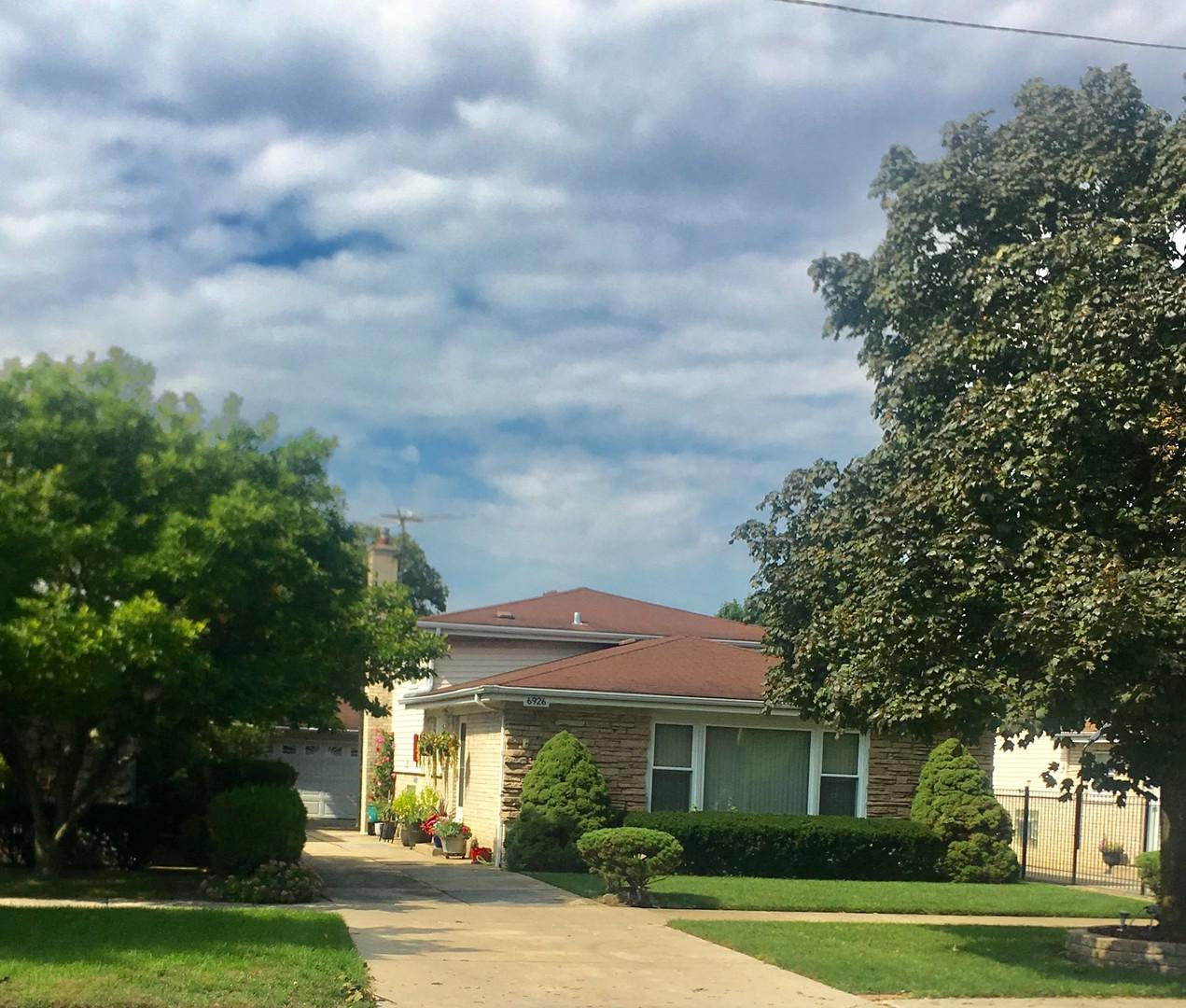 6926 N Central Ave., Chicago, IL 60646