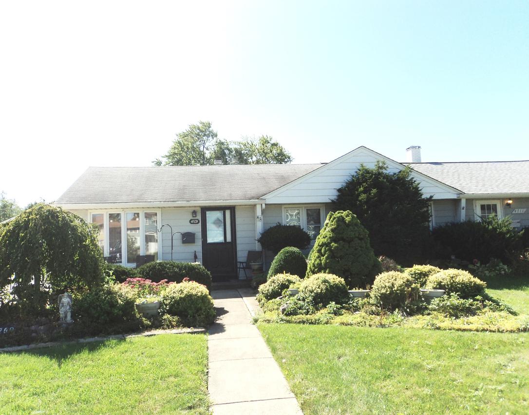 4709 W 88th St., Hometown, IL 60456