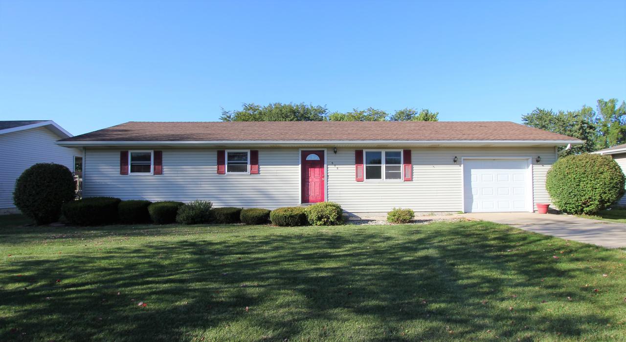 506 Albrecht Ln., Crescent City, IL 60928