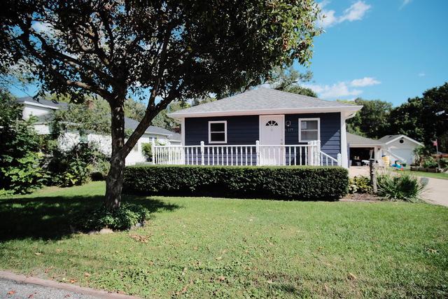 6N113 Willow Dr., St. Charles, IL 60175