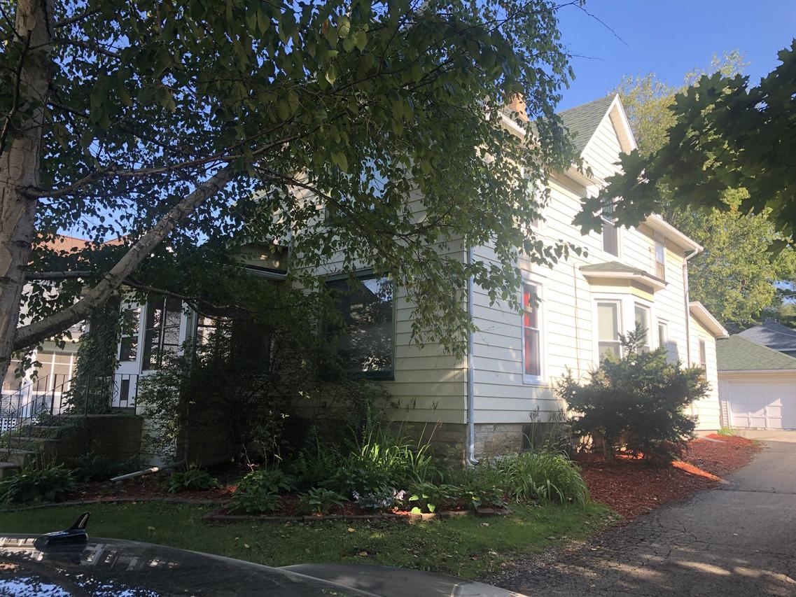 233 W Locust St., Dekalb, IL 60115