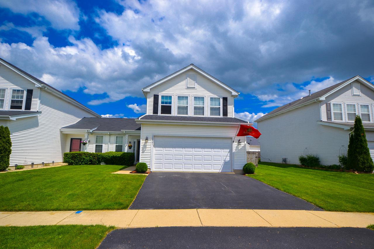 32481 Bakers Dr., Lakemoor, IL 60051