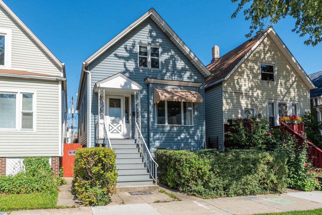 3010 W Fletcher St., Chicago, IL 60618