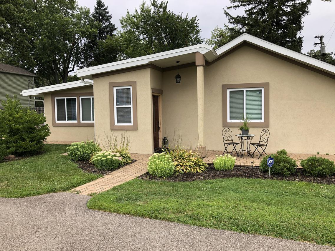 1372 N Grove Ave., Palatine, IL 60067