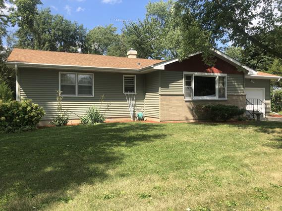 301 E Sunset Pl., Dekalb, IL 60115