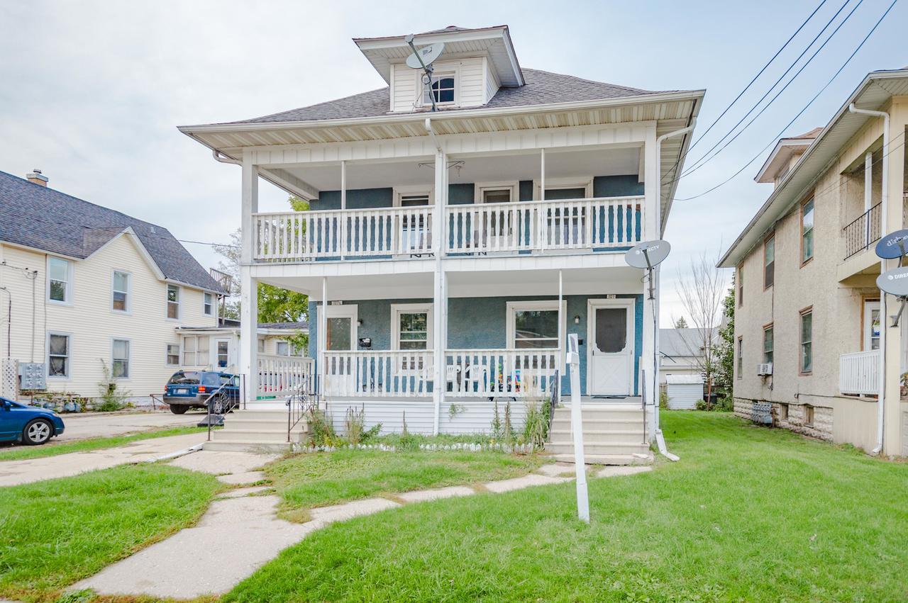 1127 Pleasant St., Dekalb, IL 60115