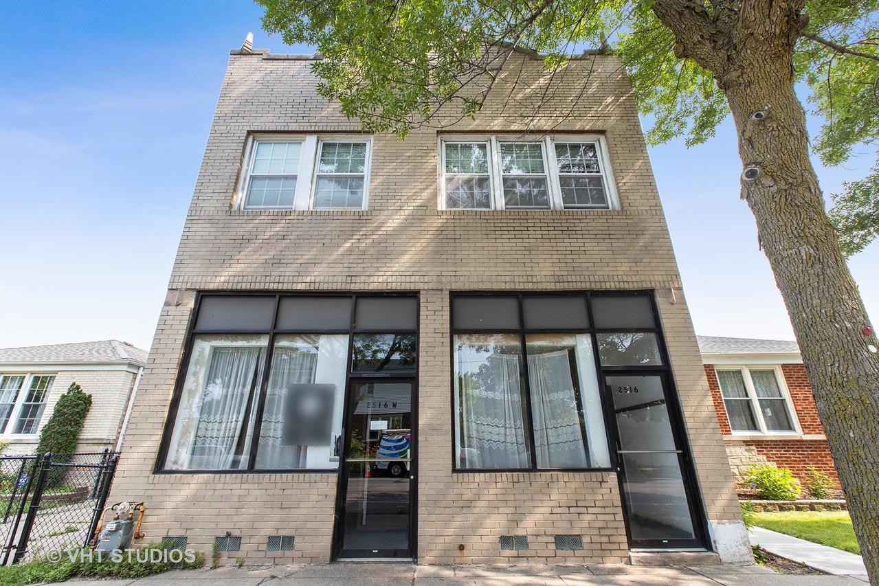 2516 W Pratt Blvd., Chicago, IL 60645