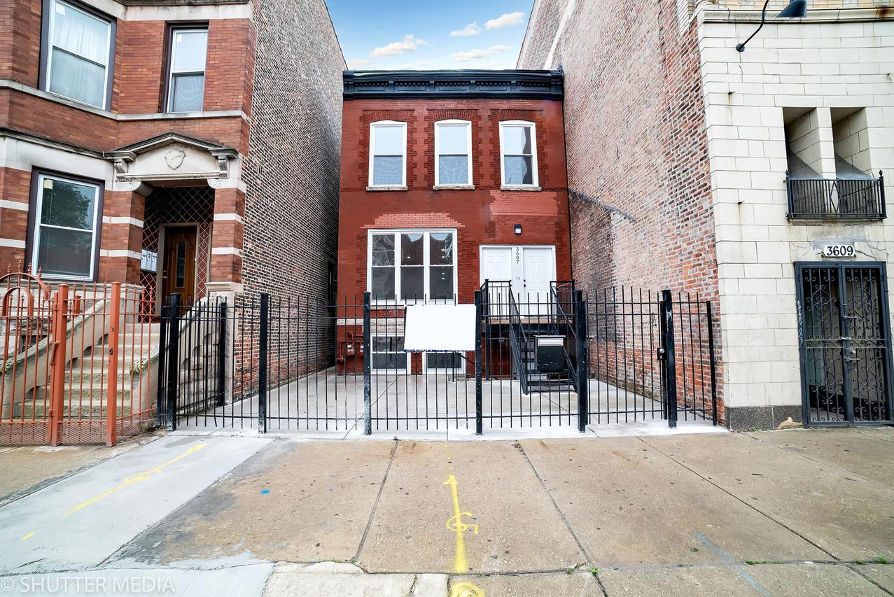 3607 W Cermak Rd., Chicago, IL 60623