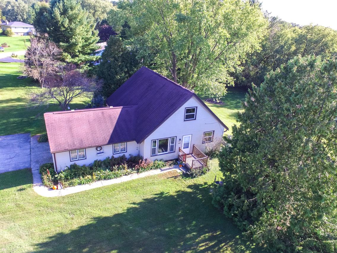 13371 Parkcrest Pl., Roscoe, IL 61073