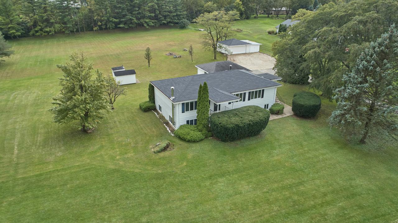 12628 111th St., Lemont, IL 60439