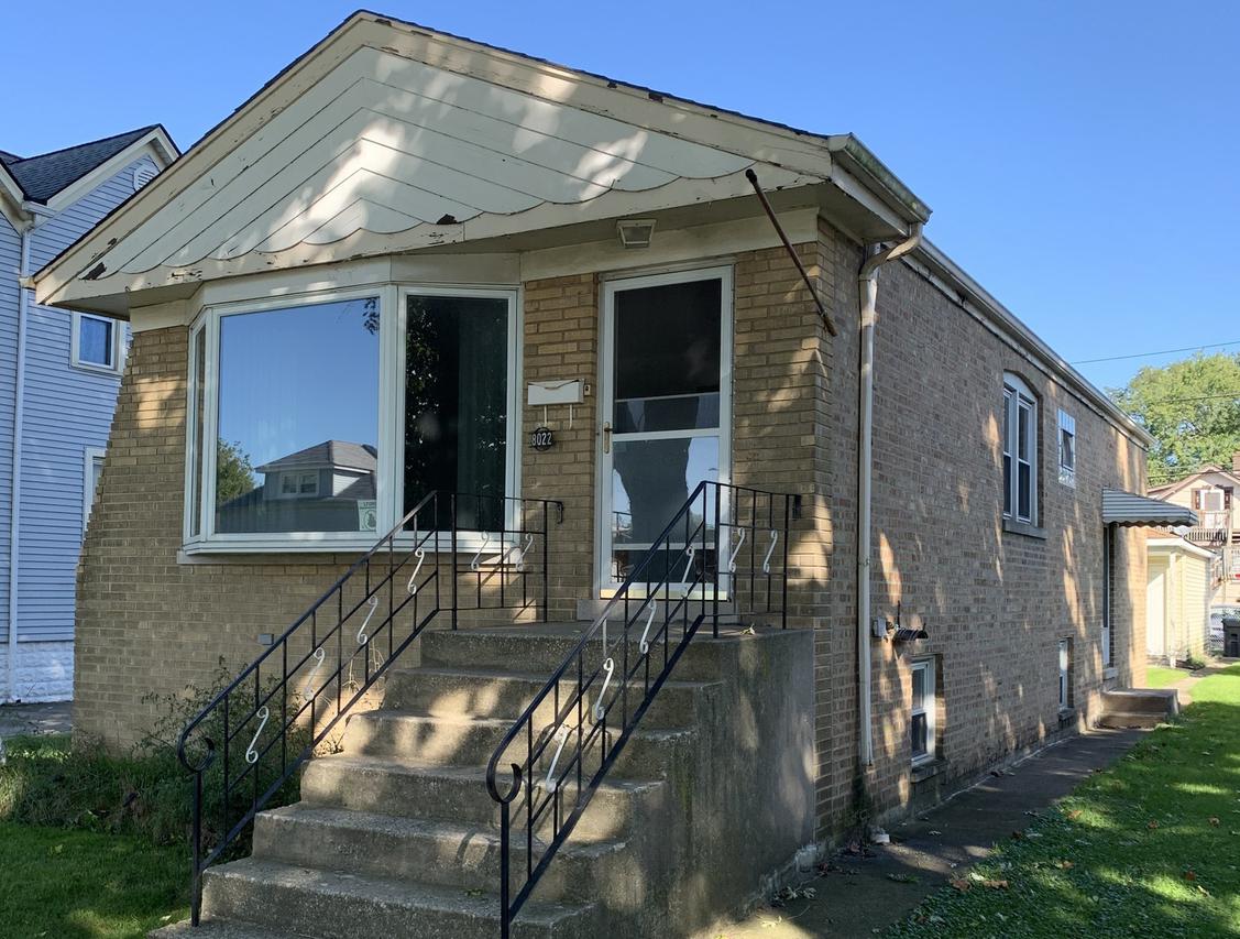8022 44th St., Lyons, IL 60534