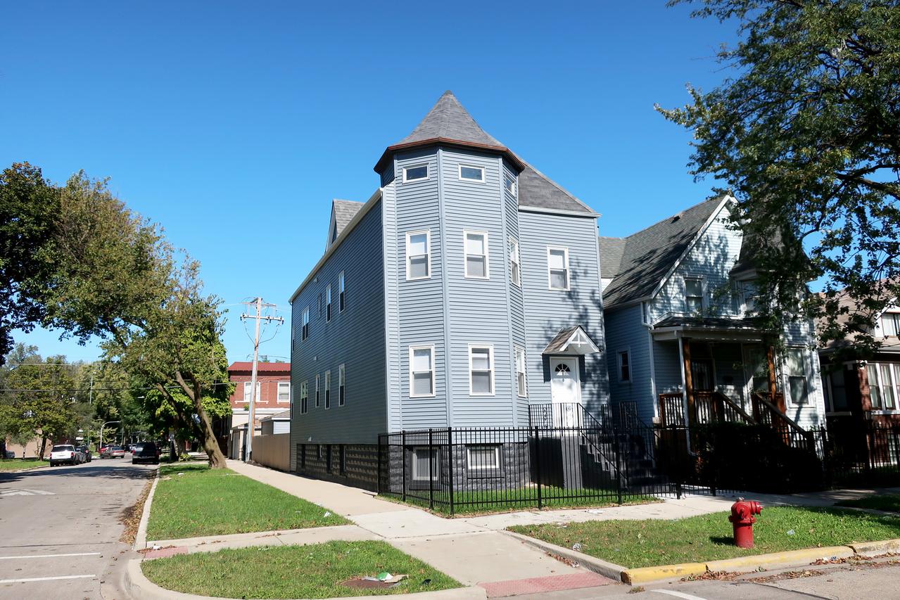 4856 W Iowa St., Chicago, IL 60651