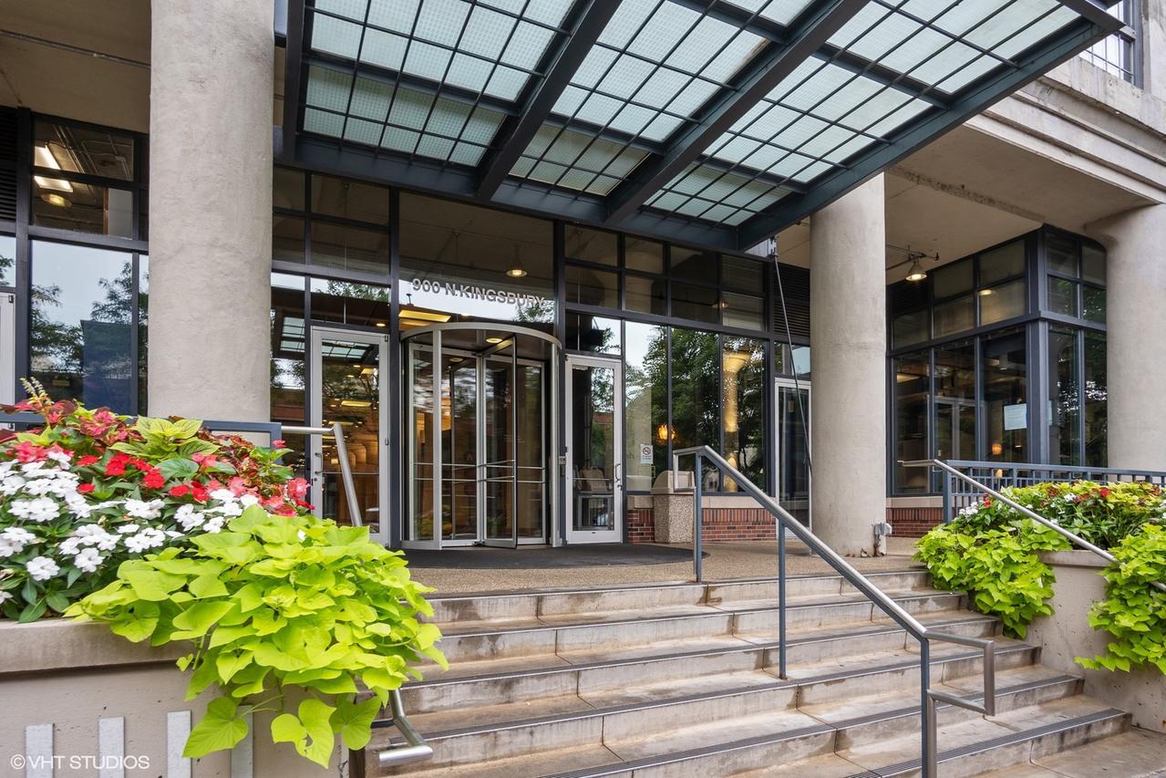 900 N Kingsbury St. #1020, Chicago, IL 60610