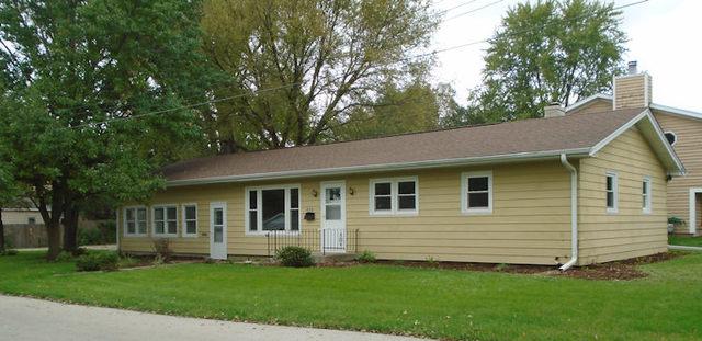 121 E Kerr St., Sycamore, IL 60178