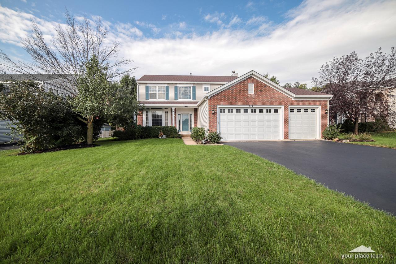 213 Paradise Pkwy., Oswego, IL 60543