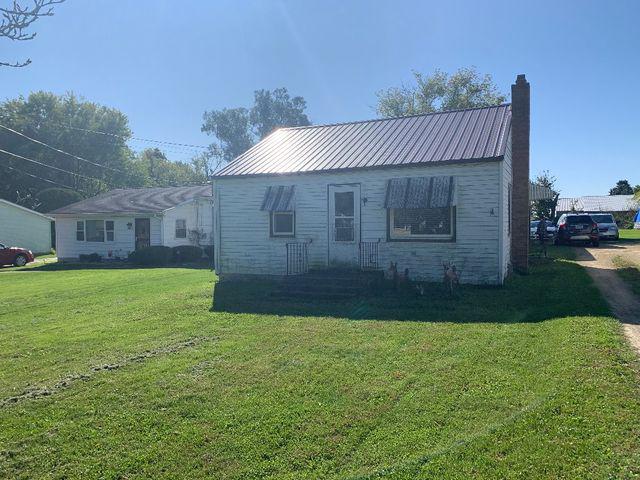 2203 Lancaster Heights Rd., Freeport, IL 61032
