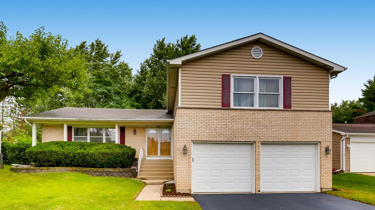 1890 Shorewood Dr., Hoffman Estates, IL 60192