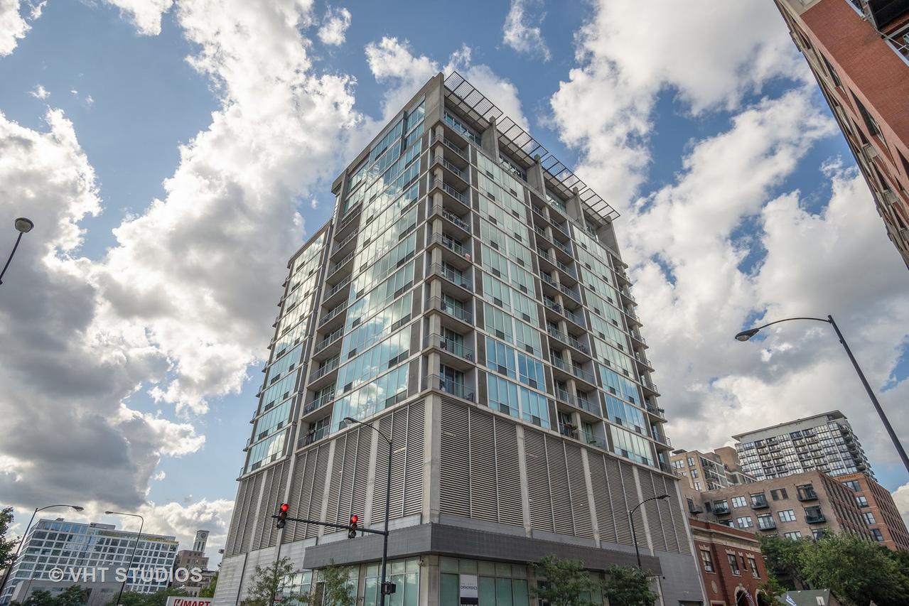 700 W Van Buren St. #1403, Chicago, IL 60607