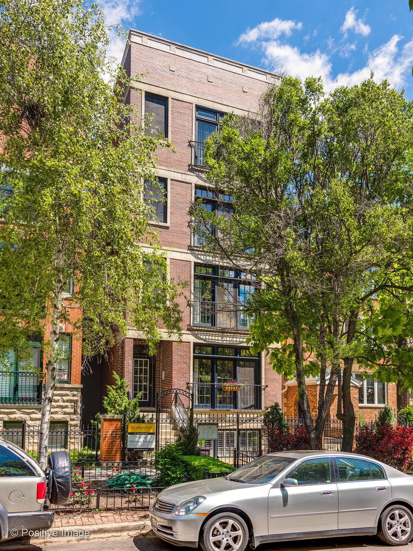 924 W Roscoe St. #1, Chicago, IL 60657