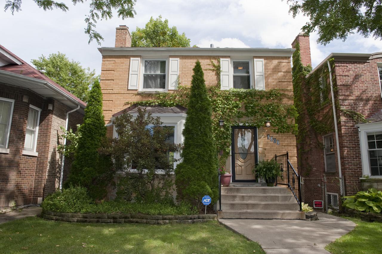 1809 N Nashville Ave., Chicago, IL 60707