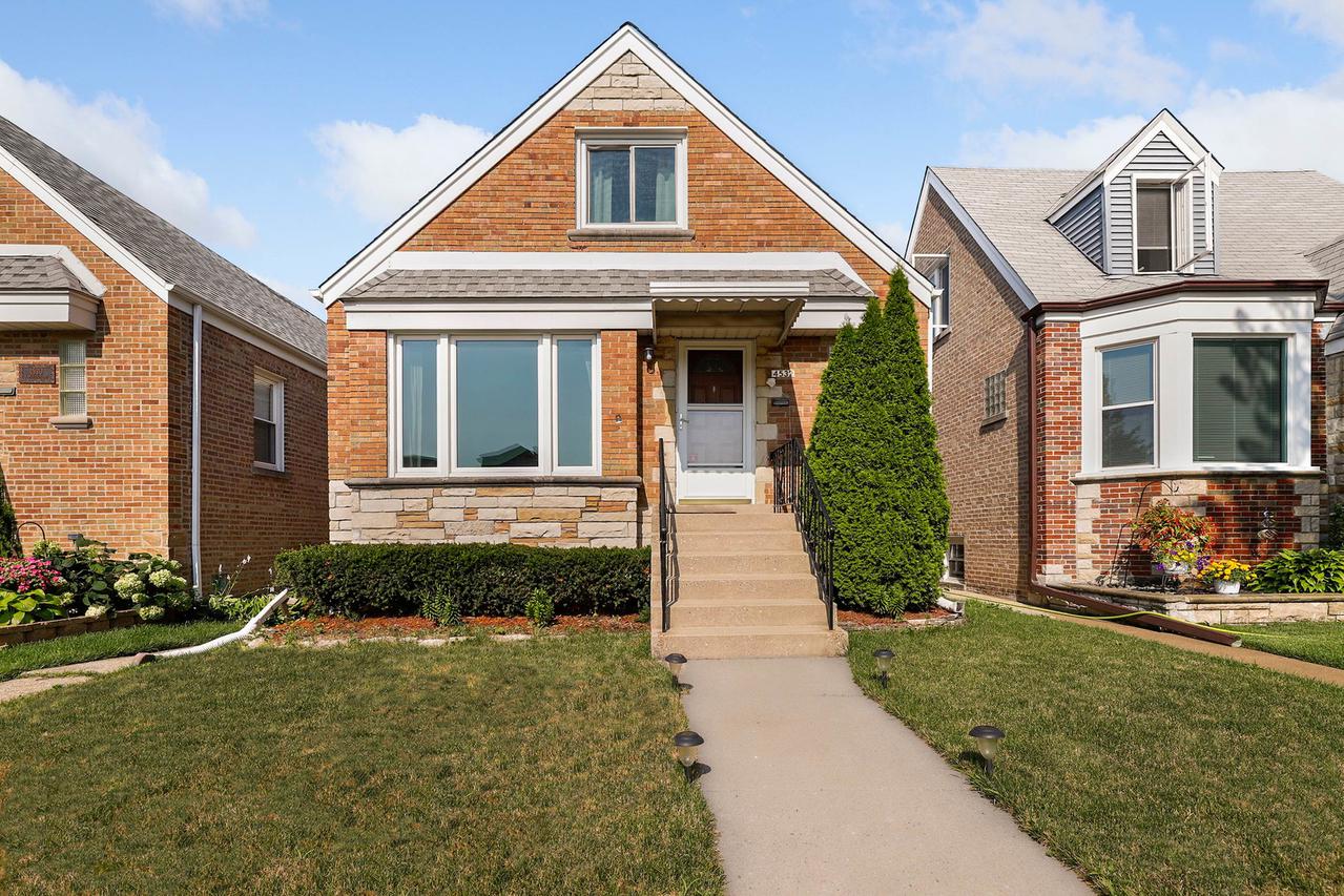 4532 N Mcvicker Ave., Chicago, IL 60630
