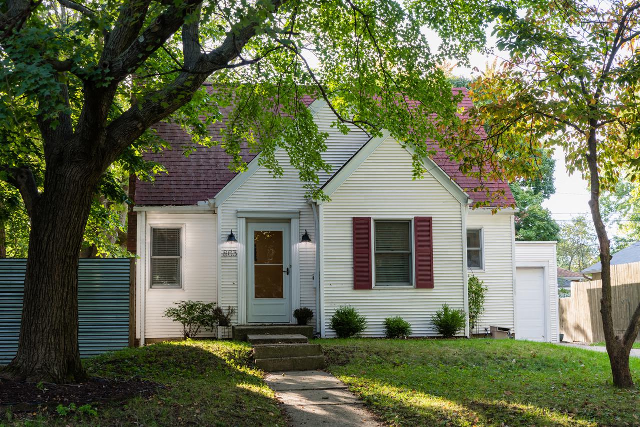 803 Foley Ave., Champaign, IL 61820