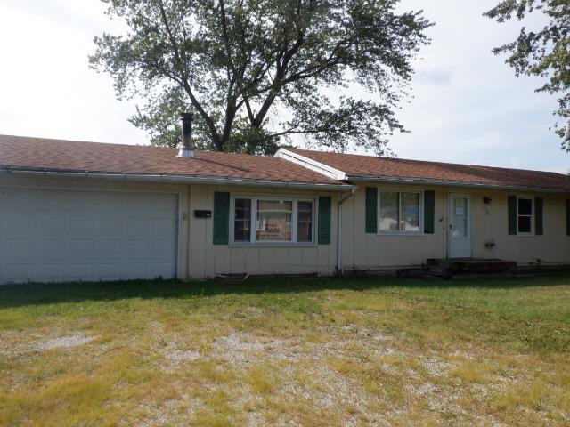 306 Virginia Dr., Ridge Farm, IL 61870