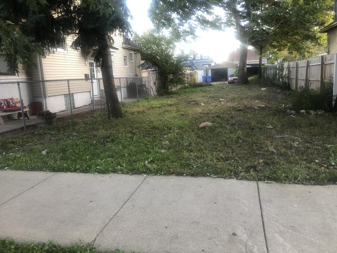 3229 W 61st St., Chicago, IL 60629