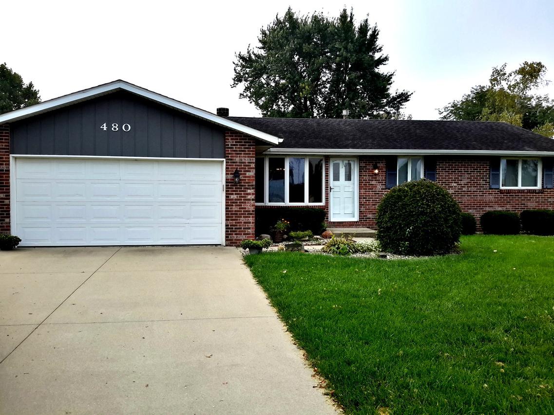480 W Bethel Dr., Bourbonnais, IL 60914