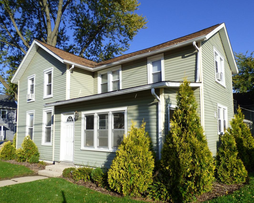 124 W Jefferson Ave., Hampshire, IL 60140
