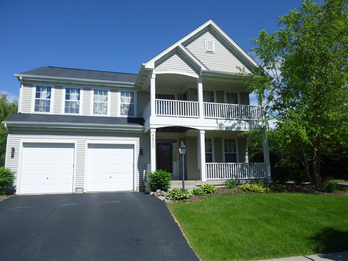 6600 Majestic Way, Carpentersville, IL 60110