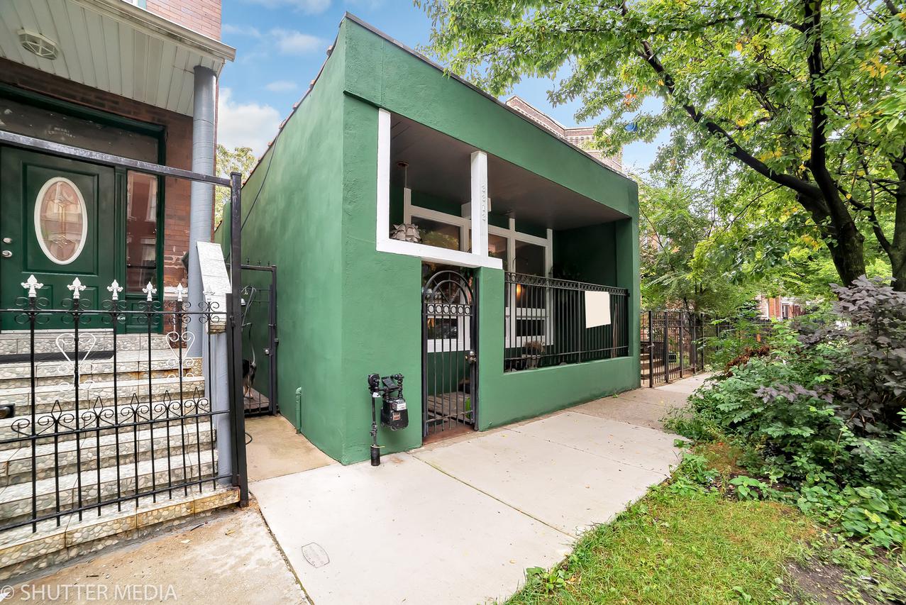 3313 W Hirsch St., Chicago, IL 60651