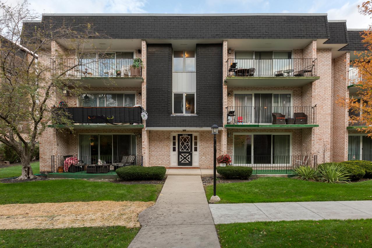 10364 Parkside Ave. #2C, Oak Lawn, IL 60453