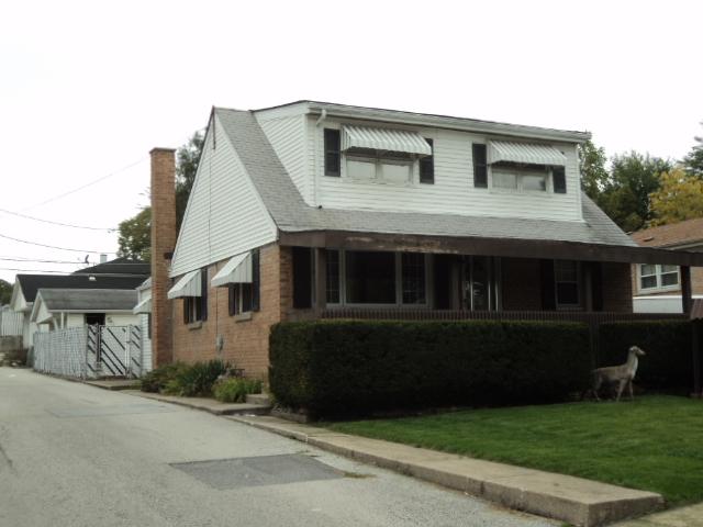 9434 S 81st Ave., Hickory Hills, IL 60457