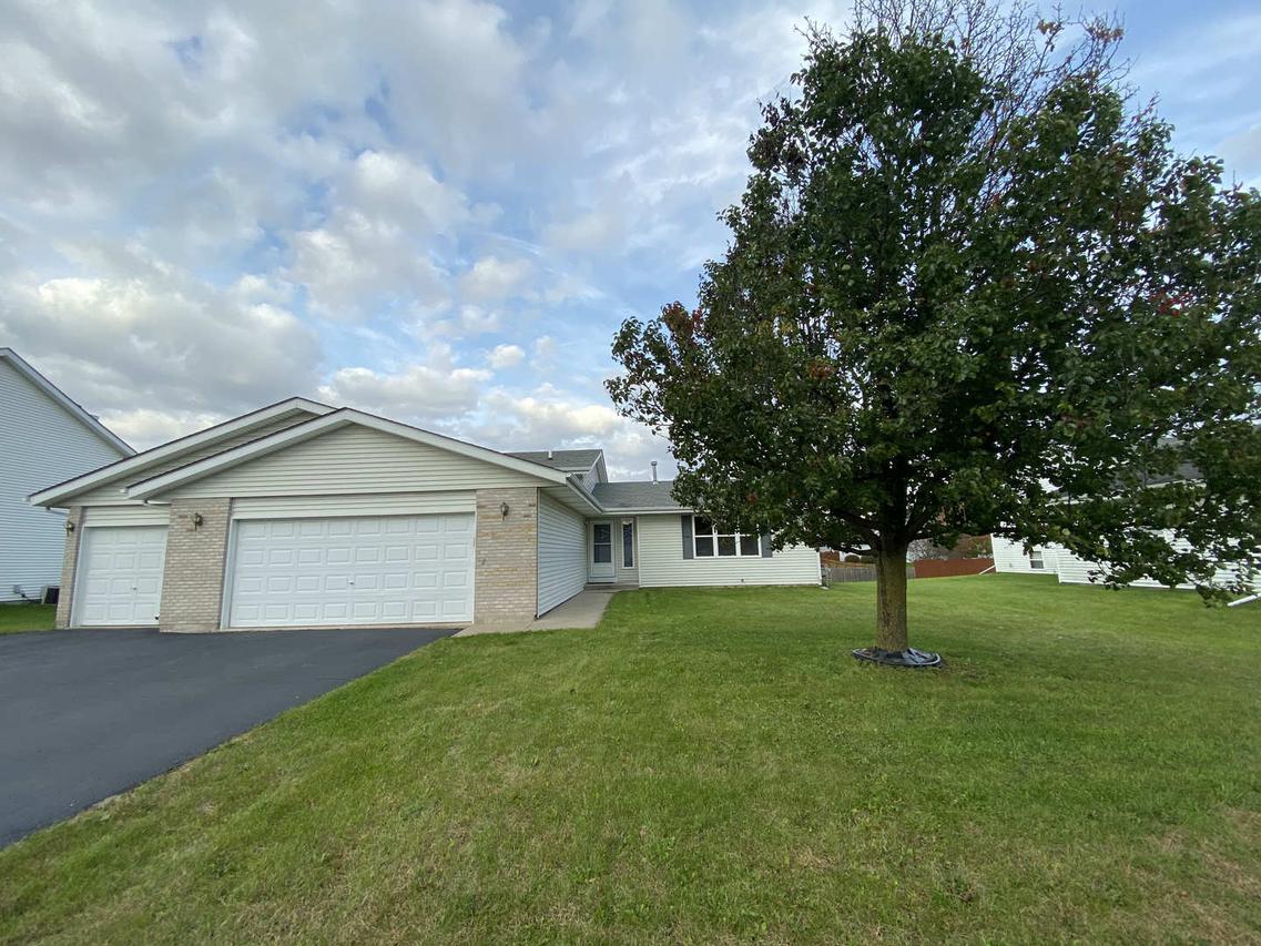 10927 Borage Tr., Roscoe, IL 61073