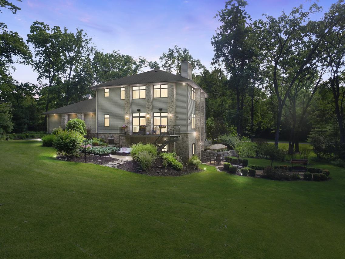 9208 Sheringham Dr., Roscoe, IL 61073