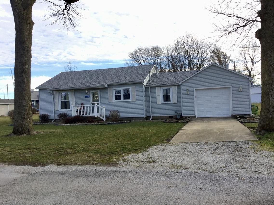 306 Church St., Sidell, IL 61876