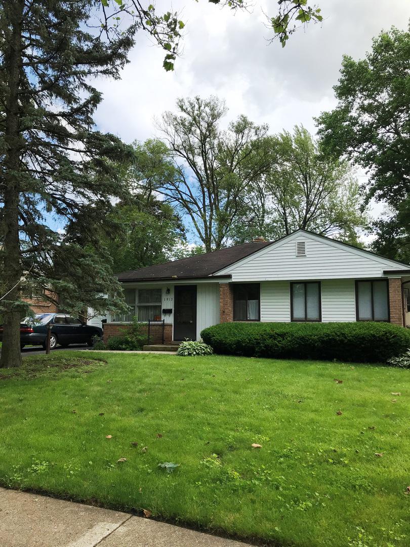 1913 Thornwood Ln., Northbrook, IL 60062