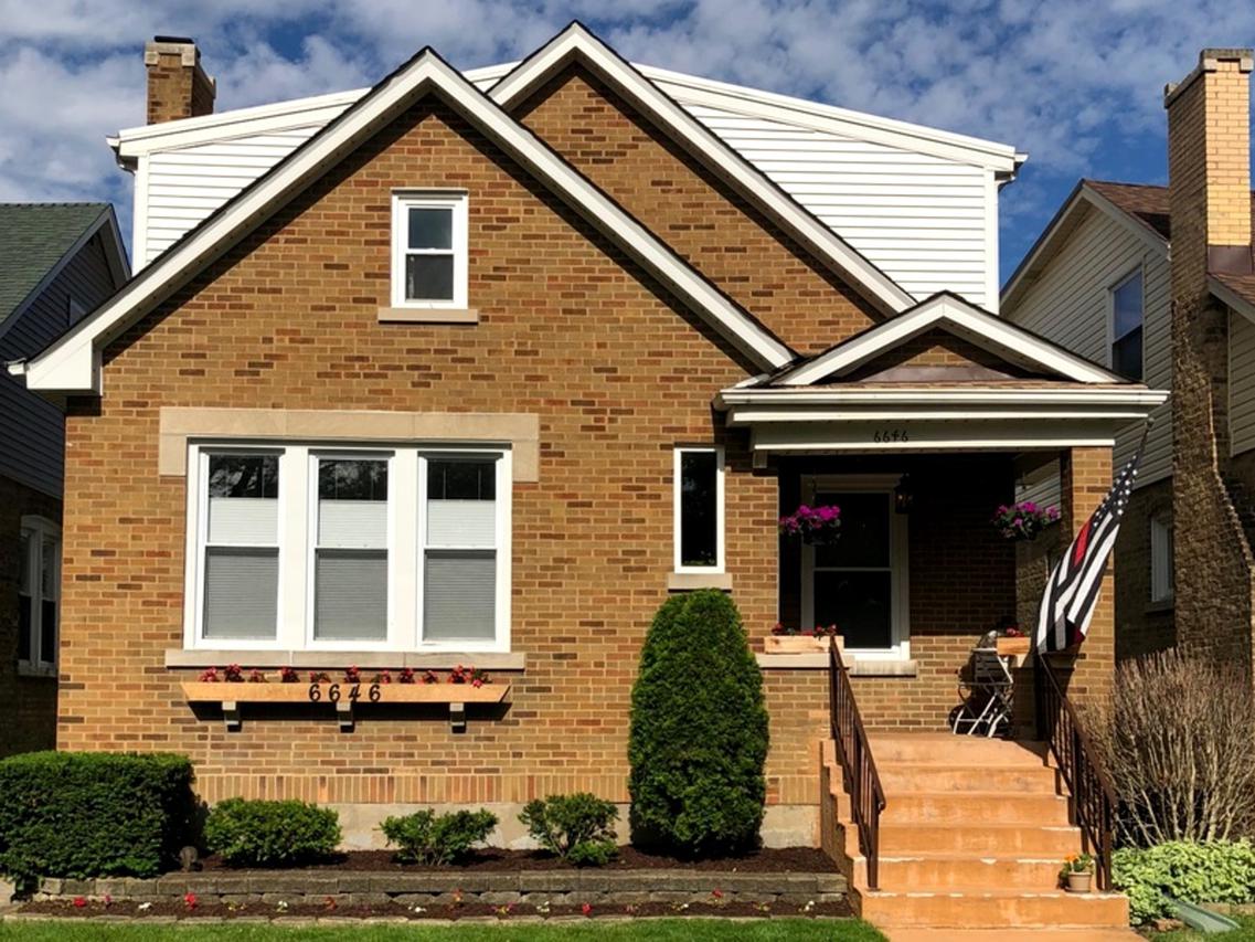 6646 N Oconto Ave., Chicago, IL 60631
