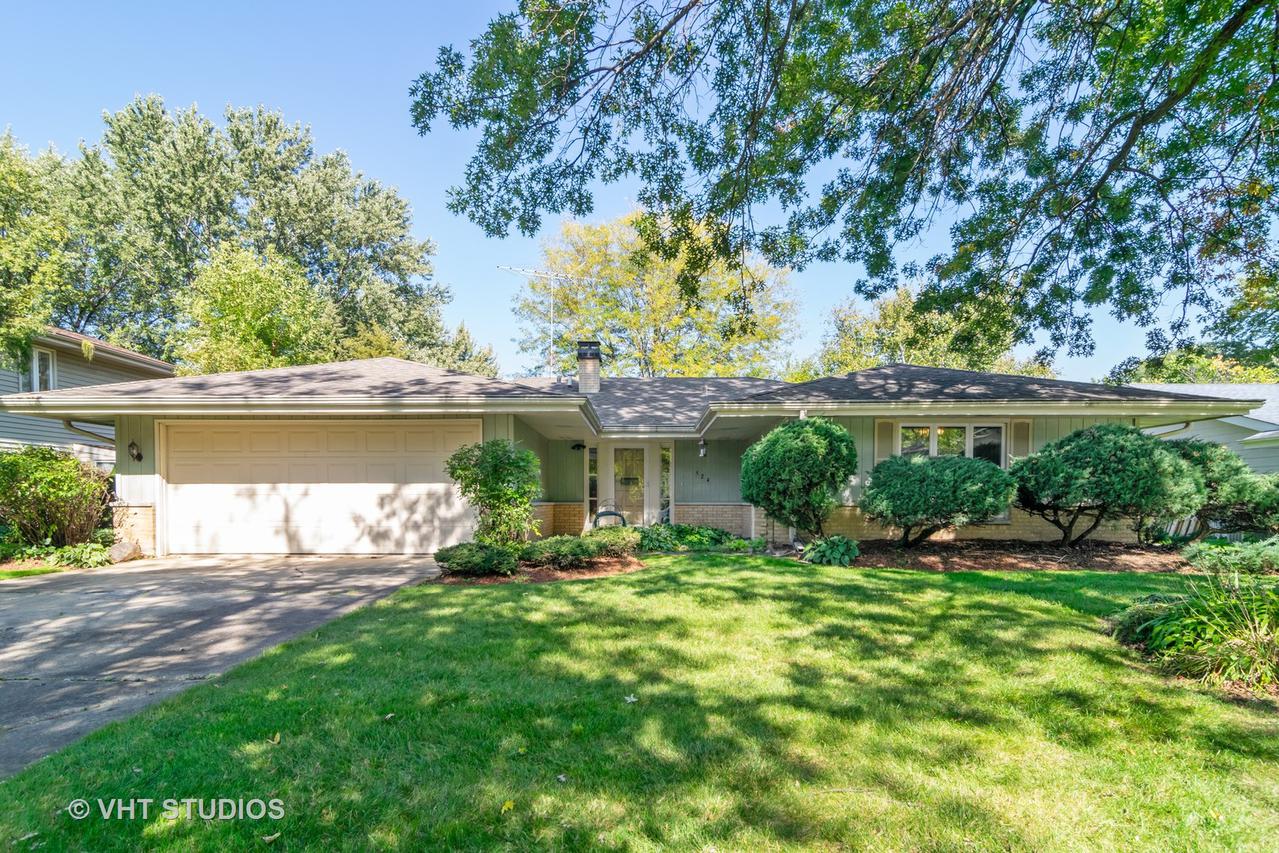 21W524 Monticello Rd., Glen Ellyn, IL 60137