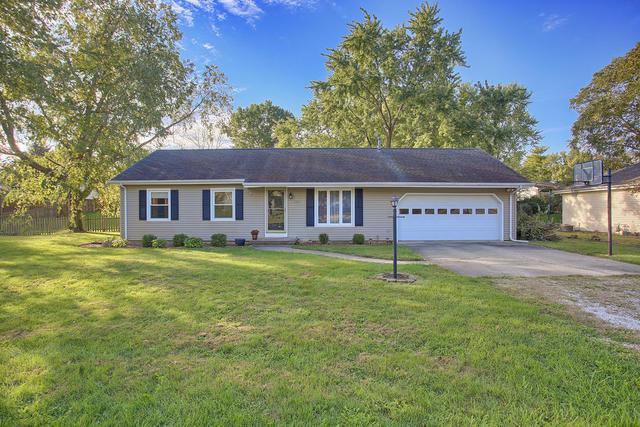 1201 W Dianne Ln., Mahomet, IL 61853