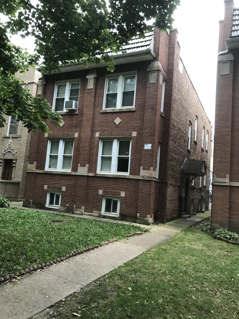 3821 N Sawyer Ave., Chicago, IL 60618