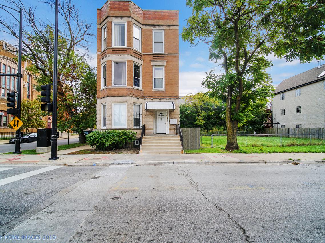 901 S Sacramento Blvd., Chicago, IL 60612