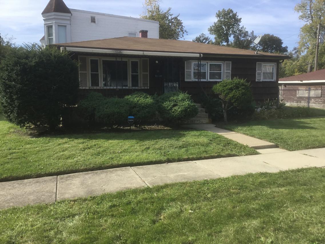 55 E 156th St., Harvey, IL 60426