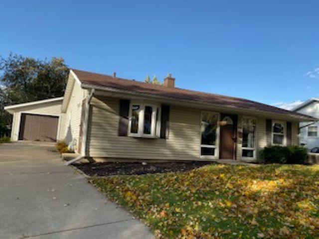 1256 W Staver St., Freeport, IL 61032